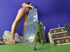 Giantess Ashton Blake city