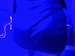 Amateur, Gros seins, Blonde, Club, Mère que j'aimerais baiser, Public, Echangistes, Plan cul à trois