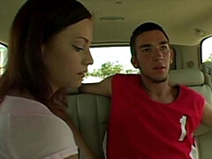 Amateur, Grosse bite, Brunette brune, Voiture, Branlette thaïlandaise, De plein air, Petite femme, Maigrichonne