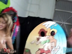 素人, デカ尻, デカパイ, フェラチオ, ハードコア, なめる, オーガズム, 三人