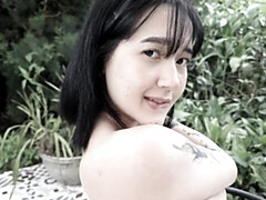 Amateur, Cul, Brunette brune, Seins naturels, Cheveux courts, Maigrichonne, Dénudage, Adolescente