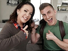 Grosser arsch, Grosser schwanz, Grosse titten, Blasen, Hundestellung, Küche, Dürr, Jungendliche (18+)