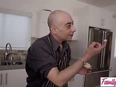 ブロンド, フェラチオ, 女 人男 人, 淫乱熟女, 母, ハメ撮り, 義母, 三人