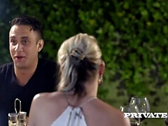 Grosse titten, Blondine, Aufs gesicht abspritzen, Deutsch, Hd, Lingerie, Milf, Tätowierung