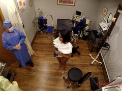 18, バイセクシャル, 医者, 試験, 婦人科, 看護婦, オーガズム, バイブレーター