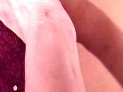 Tetas grandes, Mamada, Morena, Corridas, Penetracion con dedos, Trio, Clasico