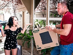 Большая жопа, Большой член, Брюнетки, Собачьи, Мастурбация, Натуральные сиськи, Тощие, Сиськи