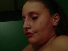 Brunette brune, Culottes ou slips, Rasée, Solo