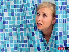 Schönheit, Blondine, Blasen, Vollbusig, Kehlenfick, Mutti, Muschi, Schreiend