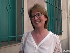 Leie, Tussi, Grosser arsch, Grosse titten, Vollbusig, Französisch, Milf, Titten