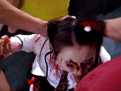 Leie, Braunhaarige, Spermaladung, Aufs gesicht abspritzen, Piercing, Rau, Jungendliche (18+), Flotter dreier