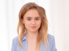 Blondine, Blasen, Hundestellung, Fingern, Handjob, Küssen, Rasiert, Jungendliche (18+)