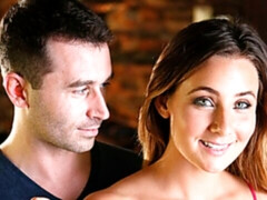 ブロンド, フェラチオ, バック, 指いじり, 手コキする, キス, ティーン, オッパイの