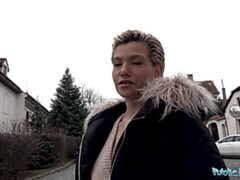 Grosse bite, Gros seins, Blonde, Mature, Mère que j'aimerais baiser, Maman, Public, Russe