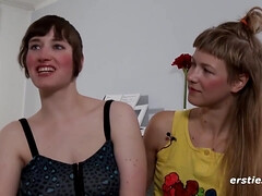 Amateur, Morena, Consolador, Hd, Tetas naturales, Afeitado, Chupando, Tetas