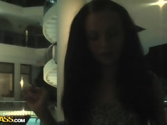 Брюнетки, Пирсинг