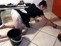 Любители, Фетиш, Француженки, Служанка, Крошечные, От первого лица, Сиськи, Под юбкой