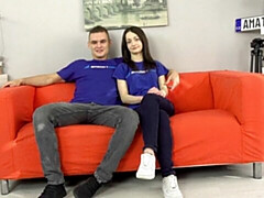 Grosse bite, Sucer une bite, Léchez, Petite femme, Chatte, Maigrichonne, Adolescente, Nénés