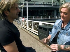 Arsch, Grosser arsch, Blondine, Handjob, Hardcore, Monster, Im freien, Tittenfick