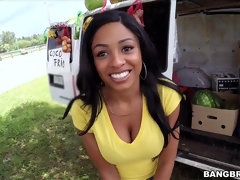 Lieveling, Grote mammen, Zwart, Hardcore, Latijnse vrouw, Natuurlijke tieten, Klein, Tieten likken