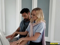 Stellung 69, Grosser schwanz, Blondine, Aufs gesicht abspritzen, Lecken, Zierlich, Muschi, Titten