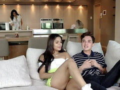 Минет, Презерватив, Каблуки, Джинсы, Латиноамериканки, Милф, Табу, Втроем