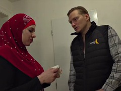 Arabisch, Blasen, Tschechisch, Handjob, Hardcore, Milf