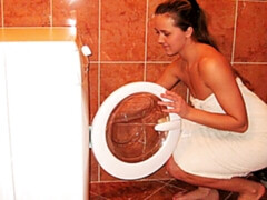 お尻, 浴室, ブロンド, フェラチオ, バック, キス, ティーン, オッパイの