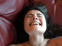 Leie, Freundin, Orgasmus, Pov, Muschi, Rasiert, Socken, Titten
