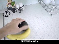 Blasen, Braunhaarige, Sperma im mund, Hd, Milf, Mutti, Ablutschen, Taboo