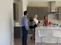 Dormitorio, Rubia, Mamada, Engañando, Estilo perrito, Sexo duro, Madres para coger, Tatuaje