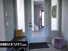 Amerikaans, Grote lul, Pijpbeurt, Naakte man aangeklede vrouw, Sperma in mond, Sperma shot, Dominatie, Vriendin