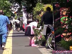 アジア人, 黒人, Hd, パンティ, 小柄, スカート, スカートのぞき, 濡れ