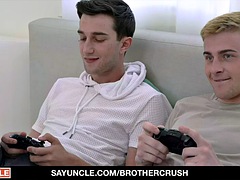 Gay, Aceite
