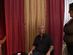 Любители, Большой член, Большие сиськи, Минет, Пальцем, Секс без цензуры, Порнозвезда, Сиськи