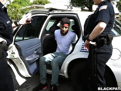 Grosser schwanz, Vollbusig, Fetisch, Gruppe, Natürlichen titten, Polizei, Titten, Uniform