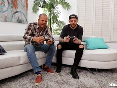 Amateur, Americano, Mamada, Morena, Engañando, Corridas faciales, Afeitado, Tatuaje