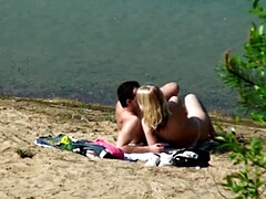 Amateur Couple Public Beach Sex - George Lee Homemade Blowjob Outdoor