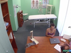 Pijpbeurt, Arts, Lesbisch, Verpleegster, Kantoor, Kut duiken, Uniformpje, Bekijker