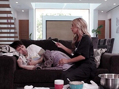 Culo, Rubia, Mamada, Garganta profunda, Consolador, Estilo perrito, Coño, Tetas