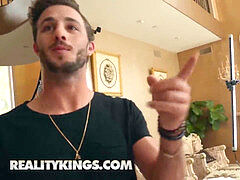 Enthousiasteling, Grote kont, Grote lul, Pijpbeurt, Gigantische lul, Monster, Tiener