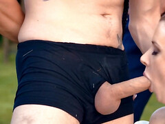 Culo grande, Verga grande, Tetas grandes, Rubia, Mamada, Afeitado