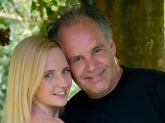 お尻, ブロンド, フェラチオ, キス, オナニー, アウトドア, 剃毛, ティーン