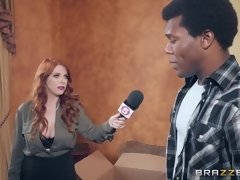 Жопа, Большие сиськи, Минет, В одежде, Глубокая глотка, Секс без цензуры, Натуральные сиськи, Наездница