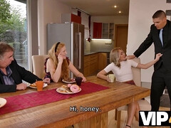 18 ans, Blonde, Éjaculation interne, Tchèque, Européenne, Petite amie, Chatte, Rasée