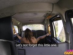 Amateur, Culo, Lamer culo, Coche, Pies, Penetracion con dedos, Lesbiana, Lamidas