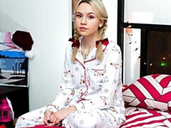 18 летние, Большая жопа, Блондинки, Пальцем, Мастурбация, Натуральные сиськи, Тощие, Стриптизерша