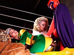 Grote kont, Grote lul, Grote mammen, Pijpbeurt, Hondjeshouding, 1 man 2 vrouwen, Moeder die ik wil neuken