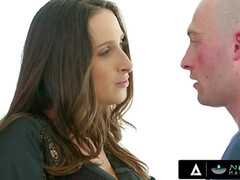 Verga grande, Tetas grandes, Tetona, Sucio, Pajear, Masaje, Realidad, Ducha