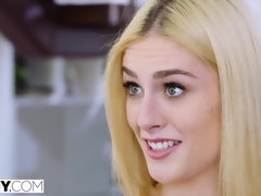 Arschlecken, Aus dem arsch in den mund, Blondine, Hardcore, Pornostars, Reiten, Hintern versohlen, Titten